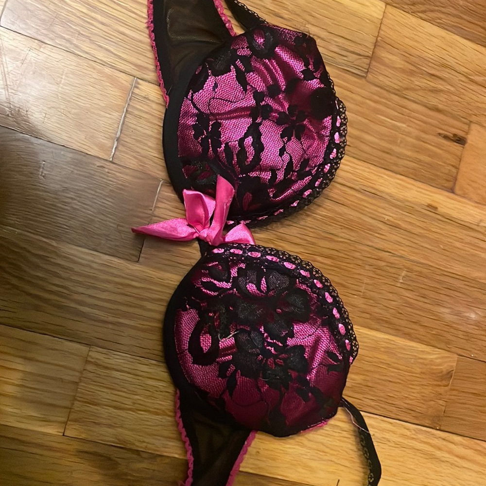 sexy pink black bra